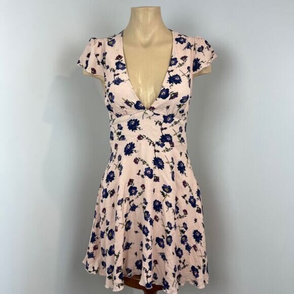 Sunday Best Aritzia 4 Light Pink Blue Floral Open Back Mini Dress V Neck Summer - Picture 1 of 13